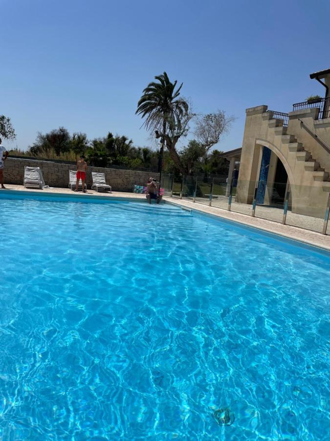 Villa Panagias Tis Loreto Zollino 外观 照片