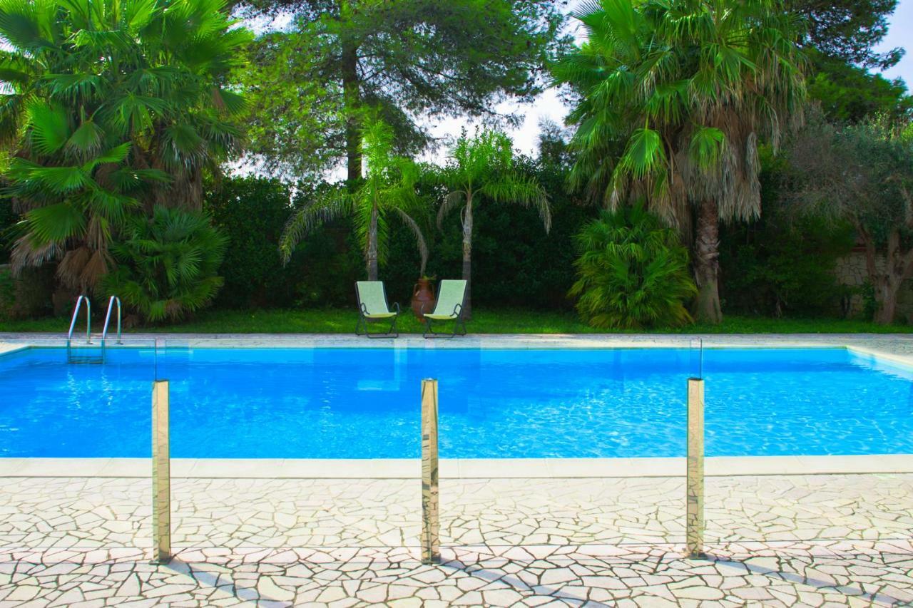 Villa Panagias Tis Loreto Zollino 外观 照片