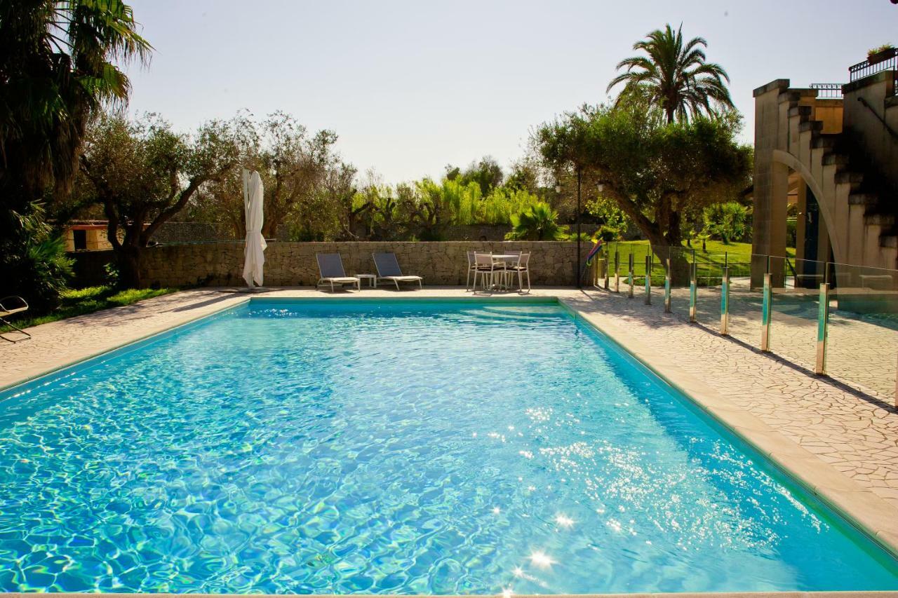 Villa Panagias Tis Loreto Zollino 外观 照片